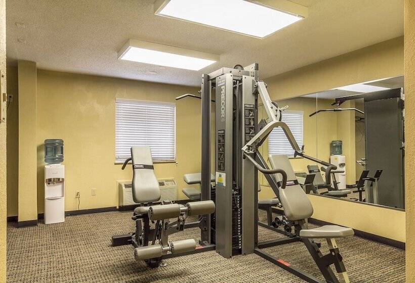 בית מלון כפרי Baymont By Wyndham Kansas City Ku Medical Center