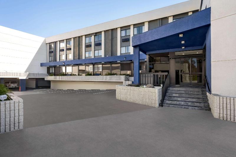 فندق Baymont By Wyndham Monterey Park