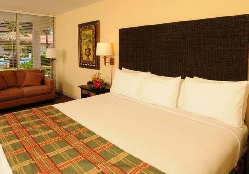 酒店 Beachcomber Resort & Club