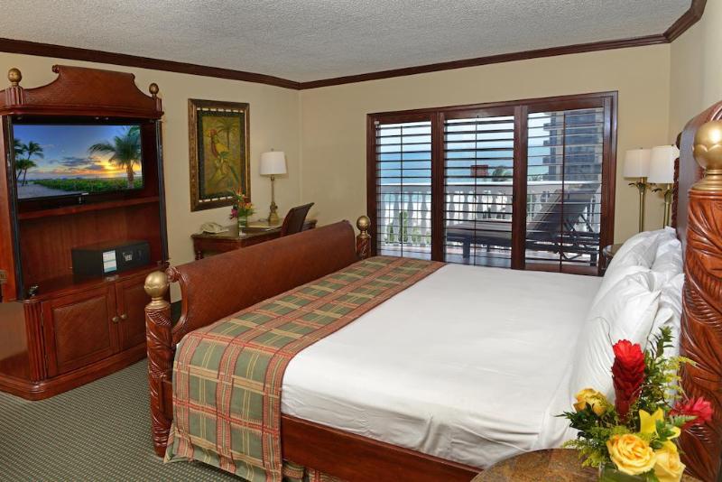 酒店 Beachcomber Resort & Club