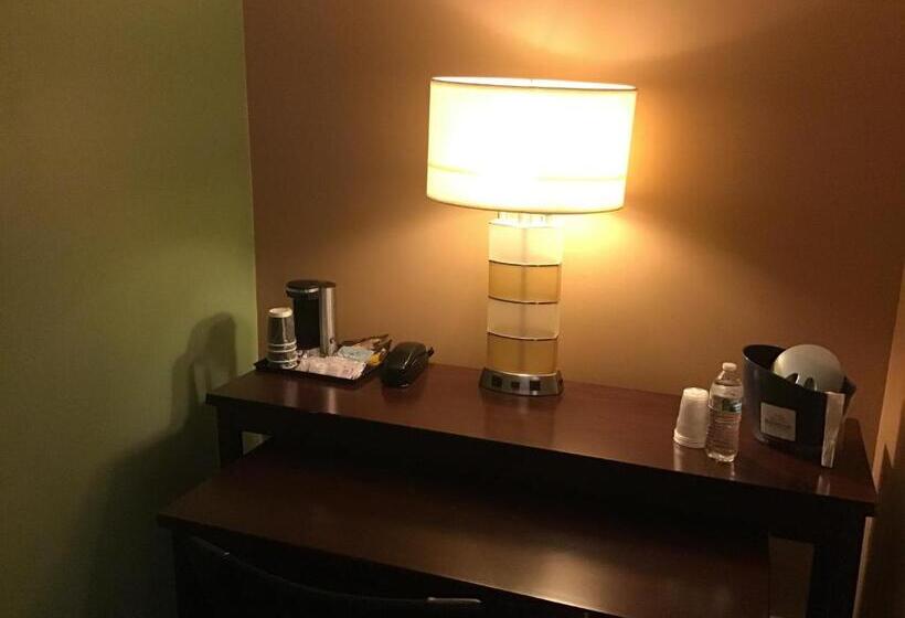 Bellevue Hotel And Suites