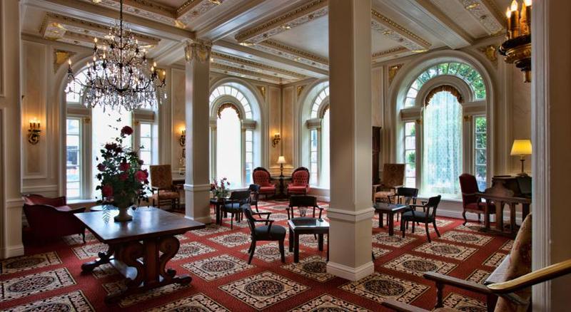 ホテル Beresford Arms