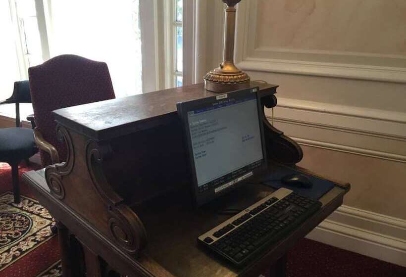 ホテル Beresford Arms