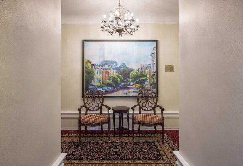 ホテル Beresford Arms