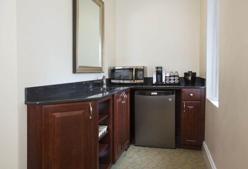 ホテル Beresford Arms