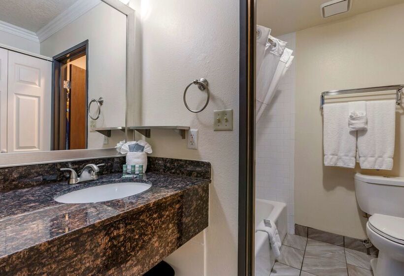 Best Western Airport Albuquerque Innsuites Hotel & Suites