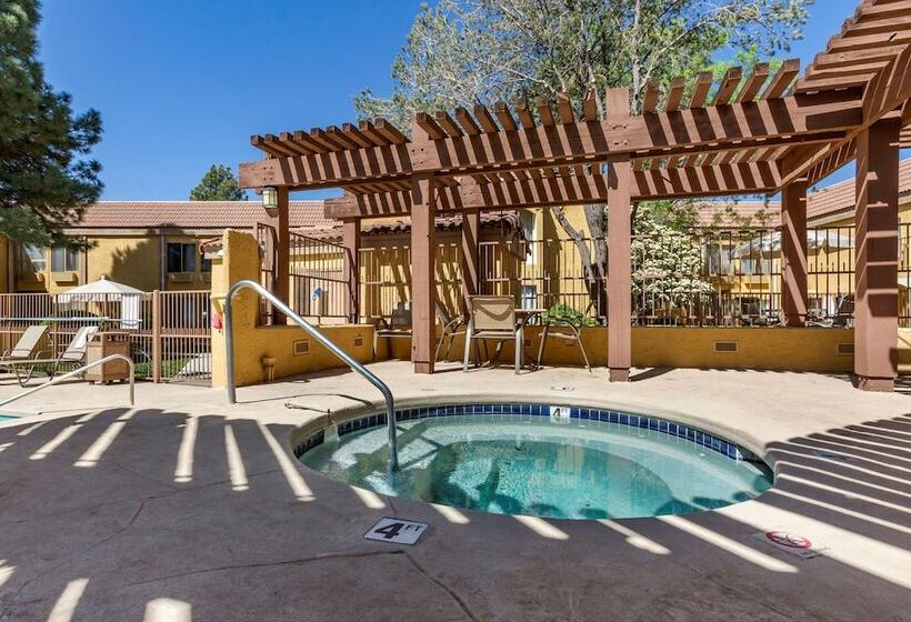 Best Western Airport Albuquerque Innsuites Hotel & Suites