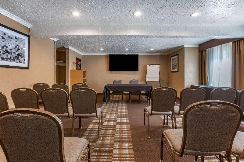 Best Western Airport Albuquerque Innsuites Hotel & Suites
