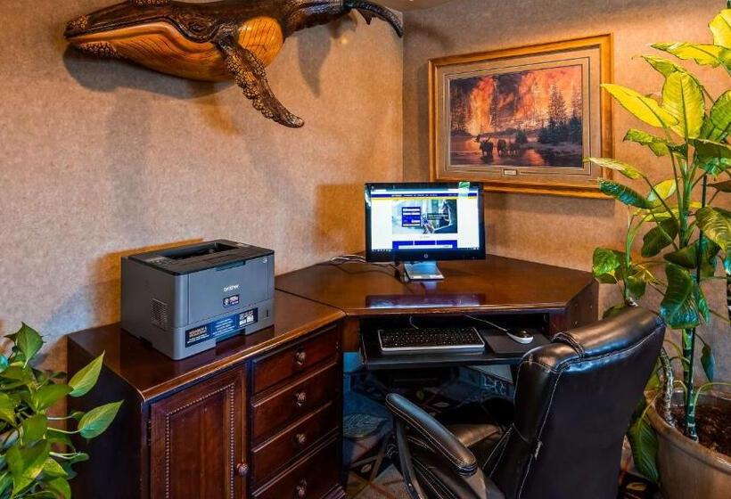 فندق Best Western Bidarka Inn