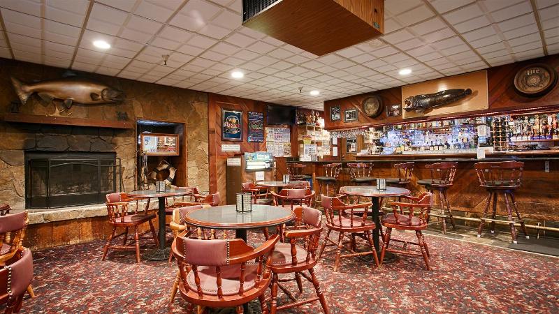 فندق Best Western Bidarka Inn