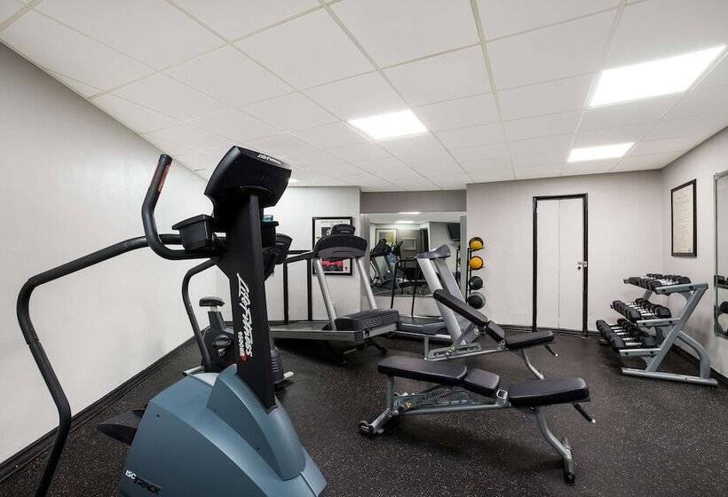 فندق Best Western Bordentown Inn