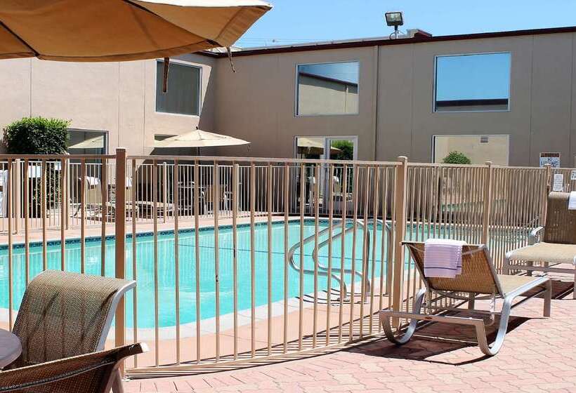 فندق Best Western Canoga Park Motor Inn