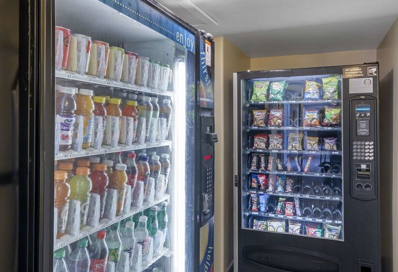 فندق Best Western Canoga Park Motor Inn