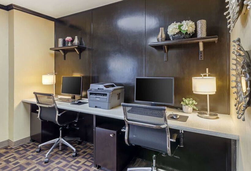 فندق Best Western Canoga Park Motor Inn