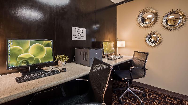 فندق Best Western Canoga Park Motor Inn