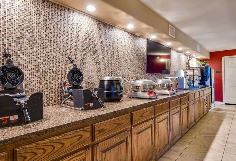 בית מלון כפרי Best Western Canton Inn