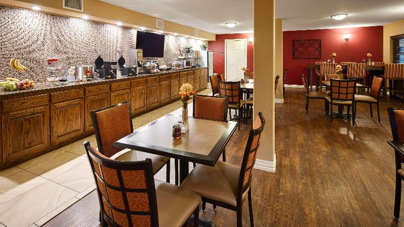 בית מלון כפרי Best Western Canton Inn