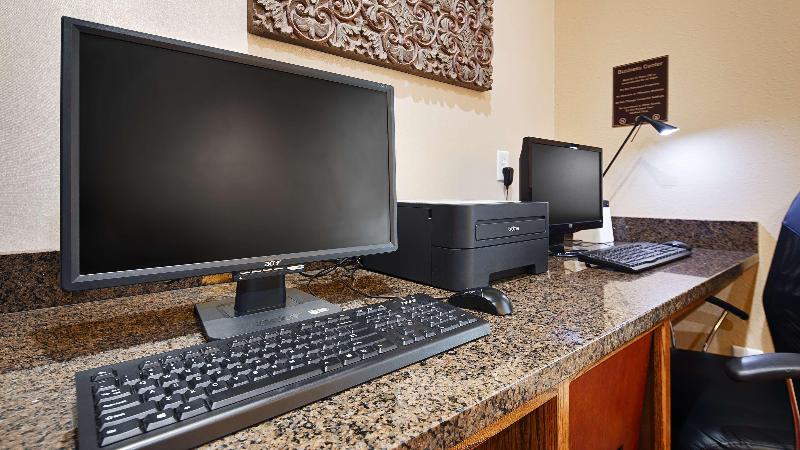 בית מלון כפרי Best Western Canton Inn