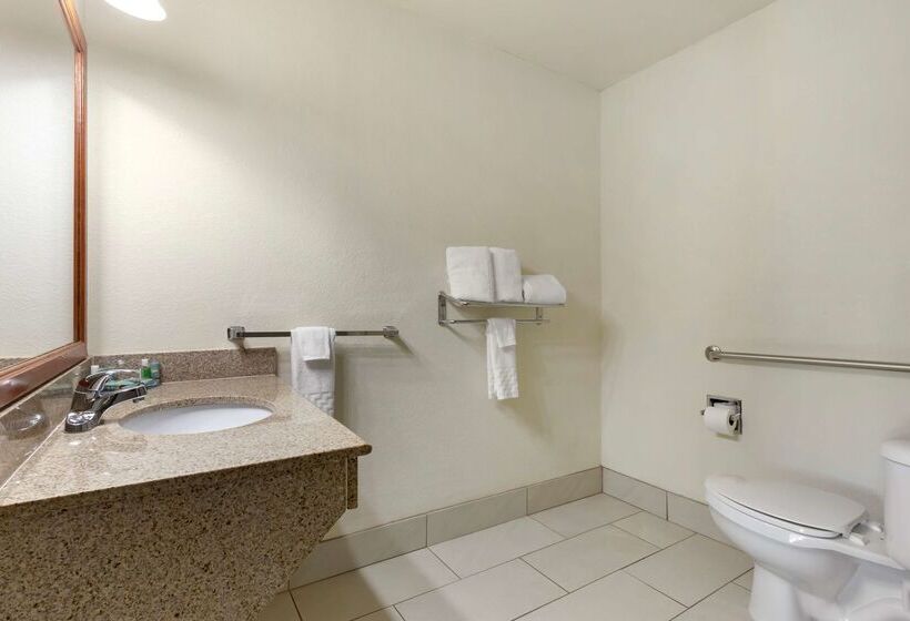 בית מלון כפרי Best Western Caprock Inn