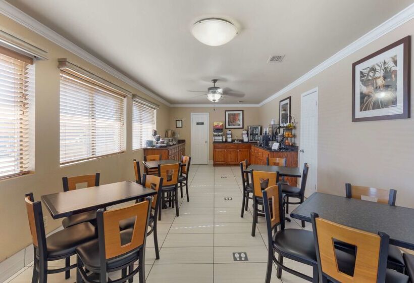 בית מלון כפרי Best Western Caprock Inn