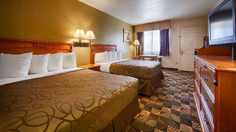 בית מלון כפרי Best Western Caprock Inn