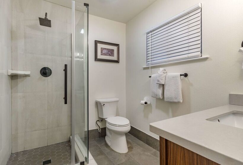 בית מלון כפרי Best Western Carmels Town House Lodge