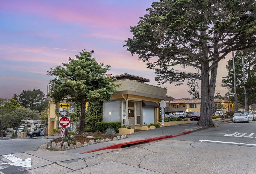 בית מלון כפרי Best Western Carmels Town House Lodge