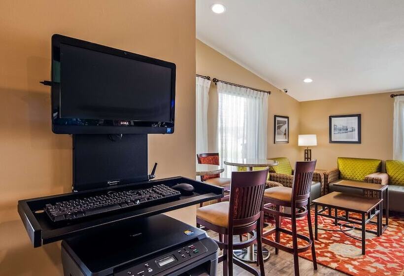 هتل Best Western Catalina Inn