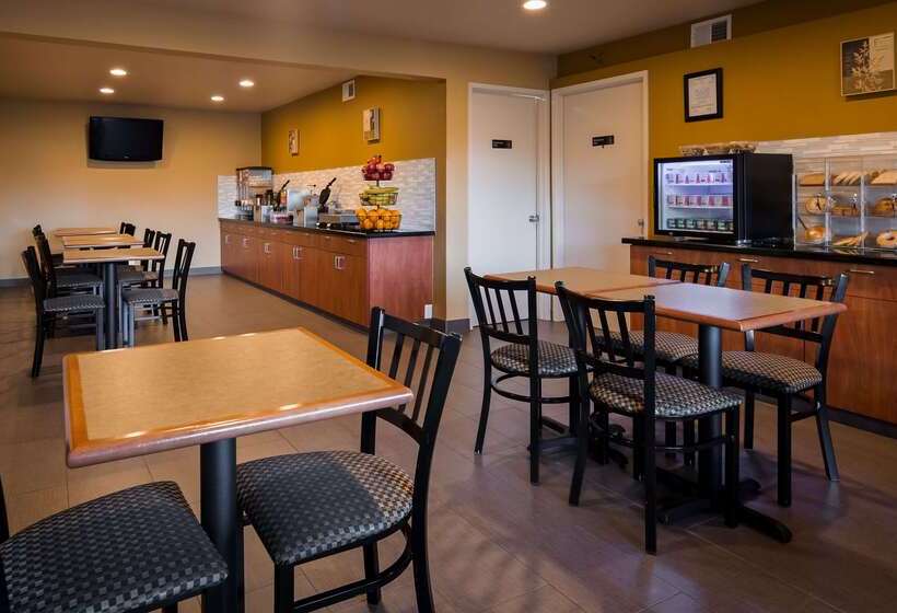 בית מלון כפרי Best Western Cordelia Inn