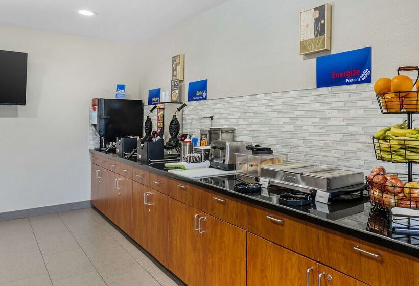 בית מלון כפרי Best Western Cordelia Inn