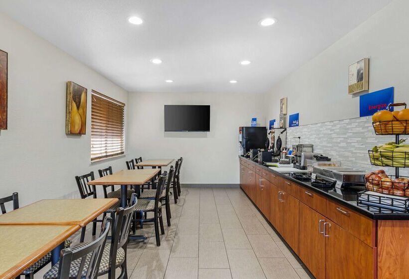 בית מלון כפרי Best Western Cordelia Inn