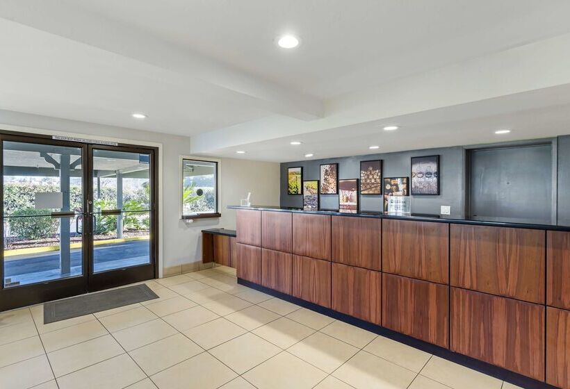 בית מלון כפרי Best Western Cordelia Inn