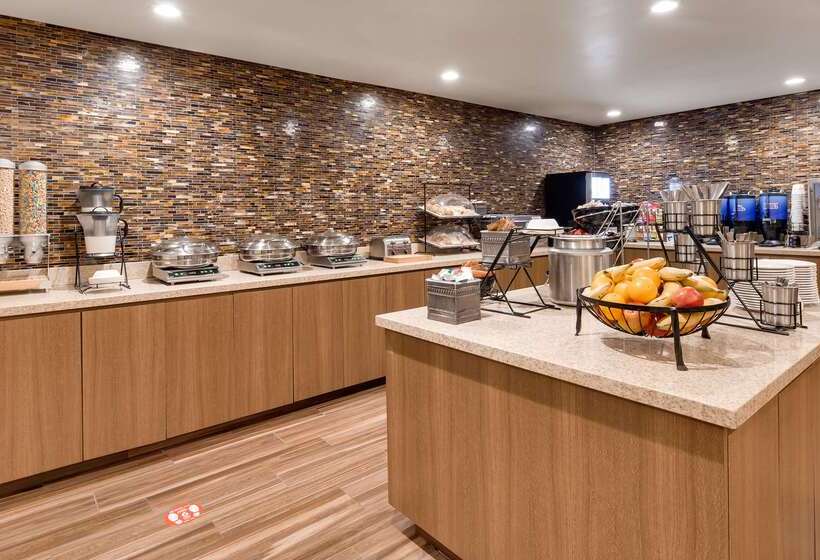 فندق Best Western Cottontree Inn