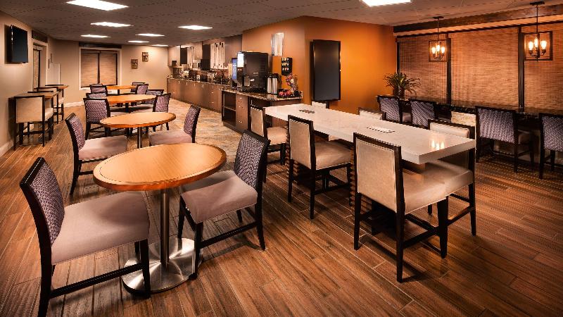 فندق Best Western Cottontree Inn
