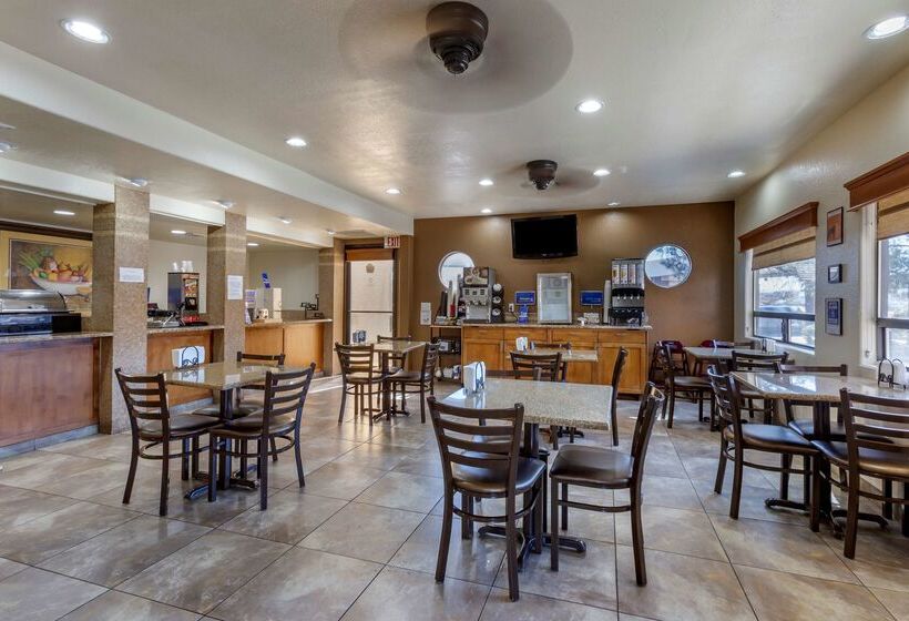 בית מלון כפרי Best Western Cottonwood Inn