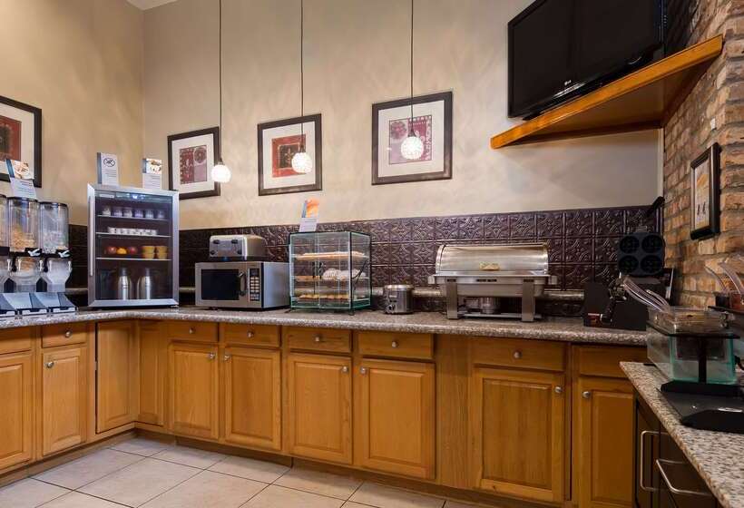 ホテル Surestay Plus By Best Western Covington