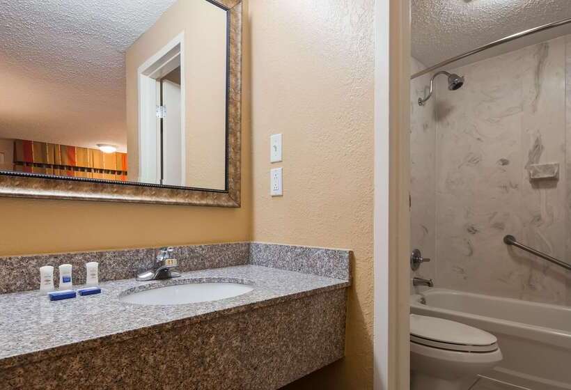 ホテル Surestay Plus By Best Western Covington