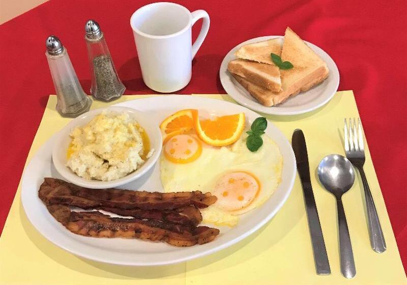 فندق Best Western Crossroads Inn