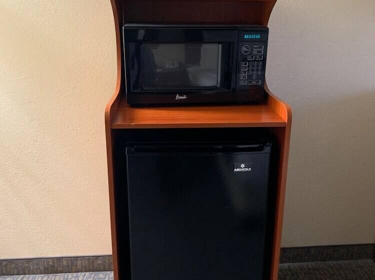 فندق Best Western Desert Oasis