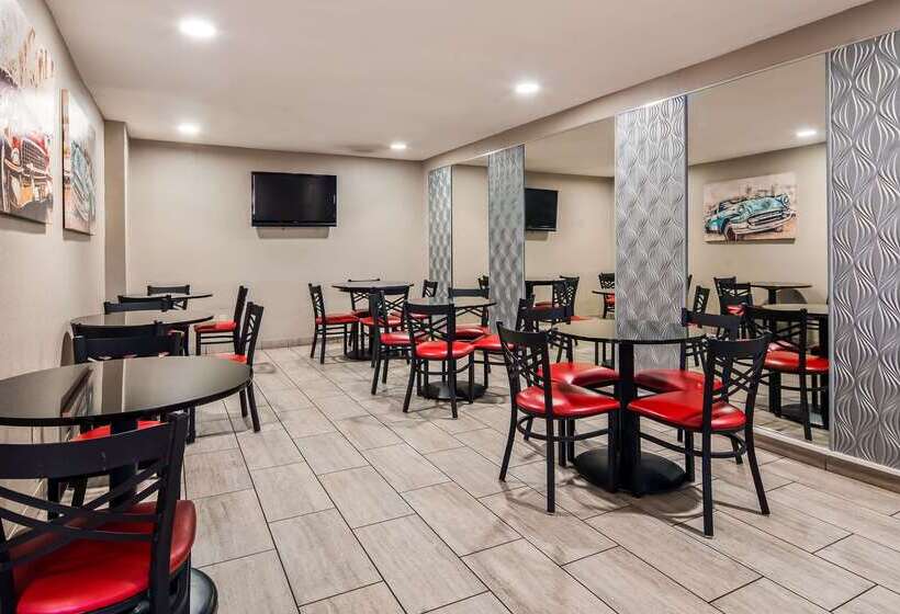 فندق Best Western Desert Villa Inn