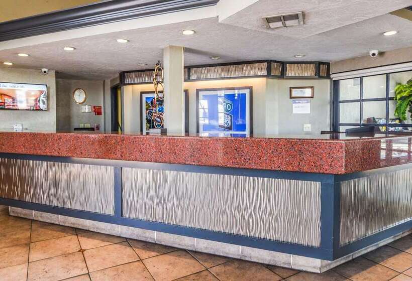 فندق Best Western Desert Villa Inn