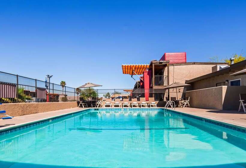 فندق Best Western Desert Villa Inn