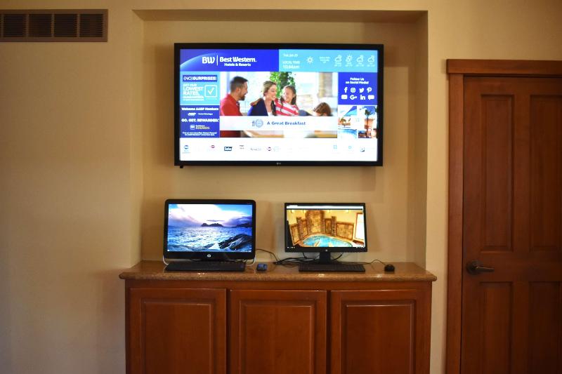 בית מלון כפרי Best Western Driftwood Inn