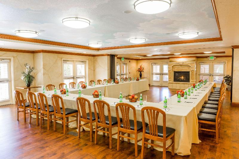 בית מלון כפרי Best Western Dry Creek Inn