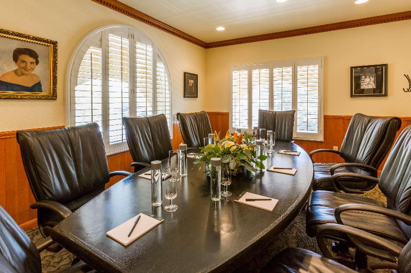 فندق Best Western Dry Creek Inn