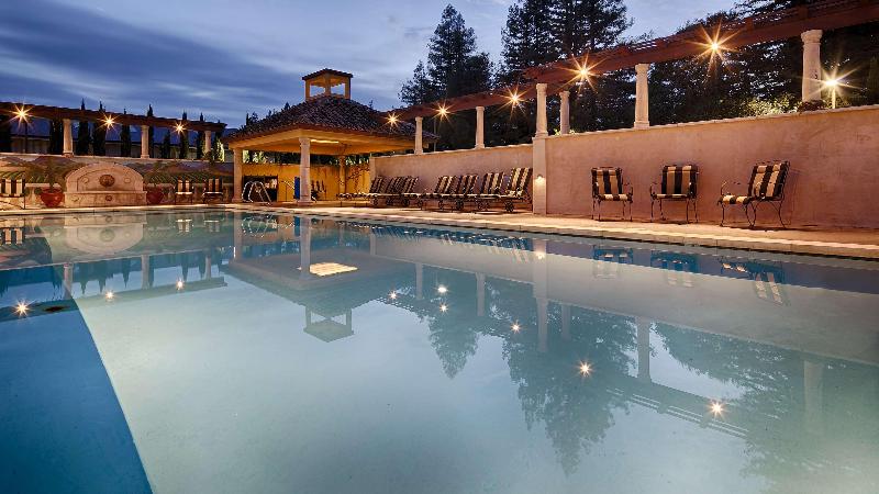 בית מלון כפרי Best Western Dry Creek Inn