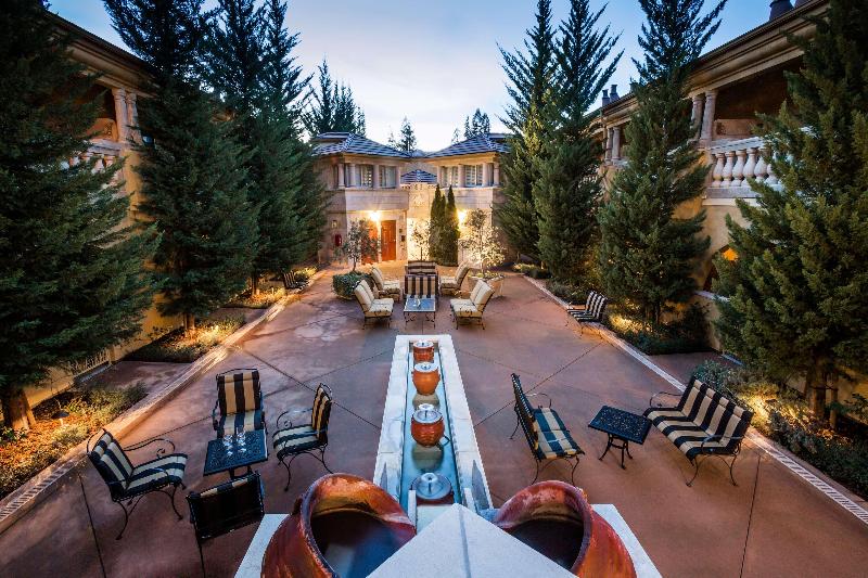 בית מלון כפרי Best Western Dry Creek Inn