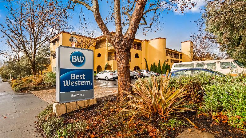 בית מלון כפרי Best Western Dry Creek Inn