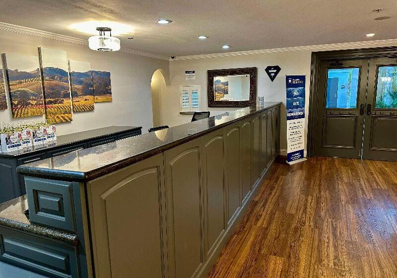 בית מלון כפרי Best Western Dry Creek Inn