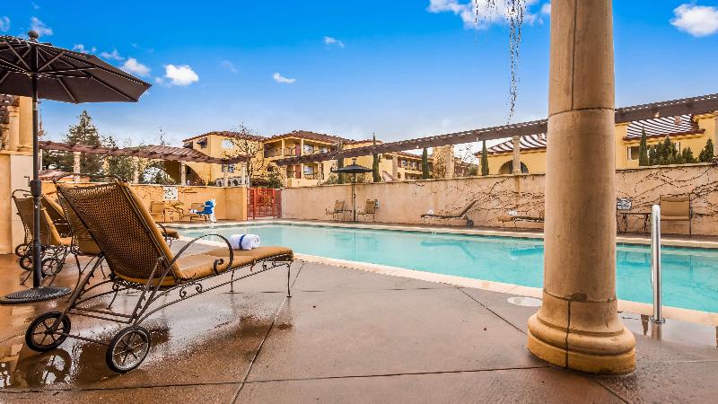 فندق Best Western Dry Creek Inn